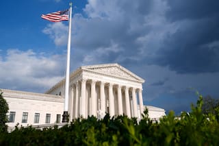 EEUU: choque entre estados en EEUU y megafusión mediática