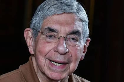 "EE.UU. es un país en búsqueda de un enemigo": Óscar Arias, el expresidente y premio Nobel de la Paz al que Washington le revocó su visa en abril de 2025