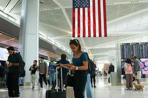 "EE.UU. está lleno": cómo Trump está limitando las vías de migración legal mientras continúa su ofensiva contra los indocumentados