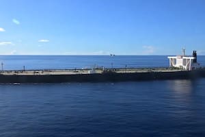 Estados Unidos incautó otro buque que transportaba petróleo iraní en el océano Índico