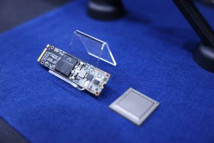 EE.UU. y China han estado en una disputa por el mercado de microchips de alta capacidad en los últimos años.