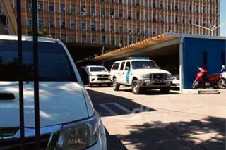 Allanan la gobernación chaqueña por un caso de lavado y evasión