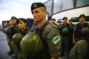 Desconfianza y recelos entre la policía santafesina y las fuerzas federales por presuntos nexos narcos
