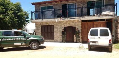 Efectivos de la Gendarmería realizaron ayer varios allanamientos en la ciudad correntina de Itatí