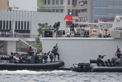 Efectivos de la Guardia Costera de Taiwán participan en maniobras antiterroristas (Archivo)