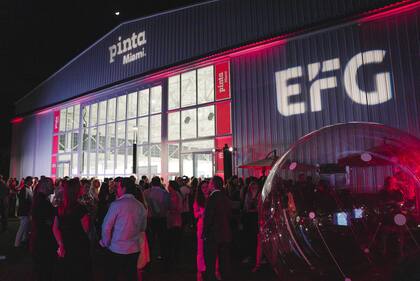 EFG, principal sponsor de la feria, anunció anteanoche su premio para la brasileña Carla Chaim