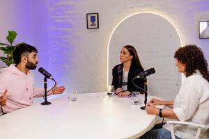 Eial Moldavsky y Patricia Gascard se sumaron a un nuevo capítulo de "Querida Mente:", el videopodcast conducido por Renata Berra.