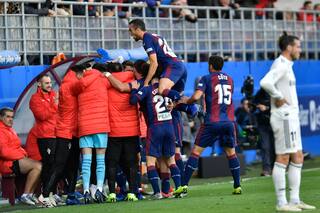 Golearon al Real Madrid de Santiago Solari: perdió 3-0 con Eibar