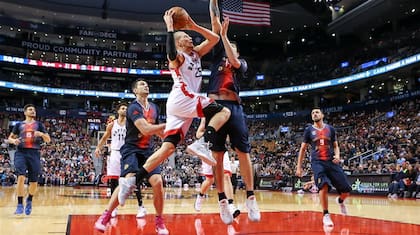 E.J Singler busca un aro ante un San Lorenzo que estuvo a la altura