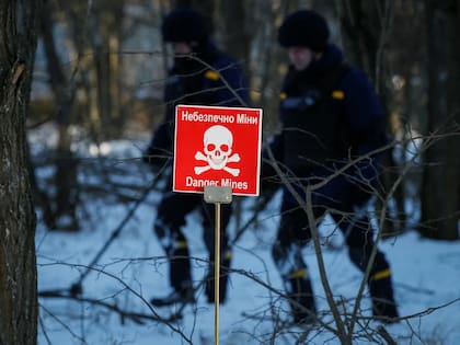 Ejercicios militares en la zona abandonada de Chernobyl.