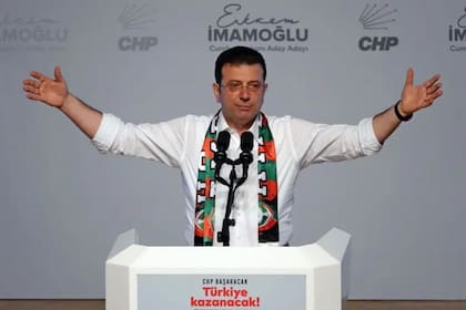 Ekrem Imamoglu se convirtió en "un rival formidable para Erdogan", señala Tol