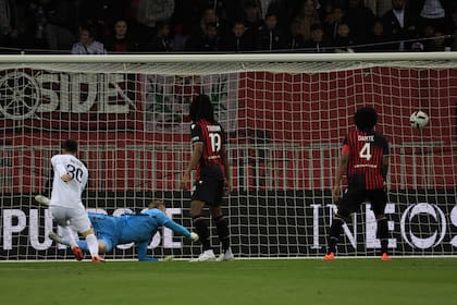 El 1-0: Lionel Messi abre el marcador frente a Niza