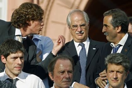 El 1 de abril de 2008, cuando la crisis con el campo se profundizaba, Martín Lousteau y Guillermo Moreno discutieron a la vista de todos
