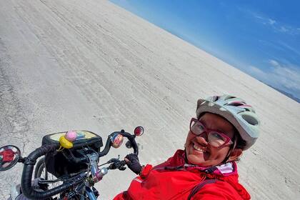 El 1 de diciembre de 2024, tras casi cinco años de travesía, Paola llegó al anhelado país número doce: Argentina.