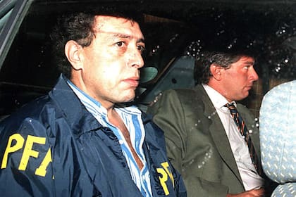 El 10 de abril de 1997, Mariano Cúneo Libarona es retirado del Departamento Central de Policía