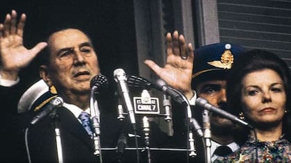 El 12 de junio de 1974 fue el último discurso de Perón. Desde el balcón de la Casa Rosada se dirigió al pueblo reunido en la Plaza de Mayo.