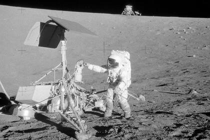 El 12 de noviembre de 1969, Bean se convirtió en el cuarto hombre del mundo en pisar la Luna luego de Neil Armstrong, Buzz Aldrin y Pete Conrad