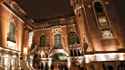 La Usina del Arte, de 1919, cambió para siempre el paisaje de La Boca