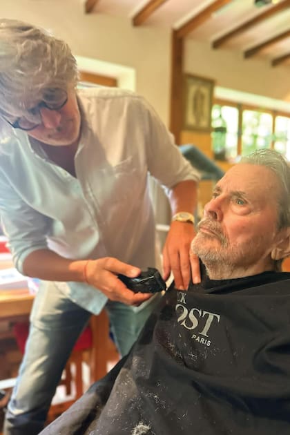 El 13 de julio, su peluquero, Fabien Provost, le cortó el pelo y la barba por última vez