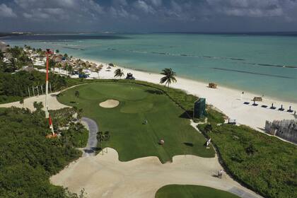 El 15, el hoyo más emblemático de la cancha y que da a la playa