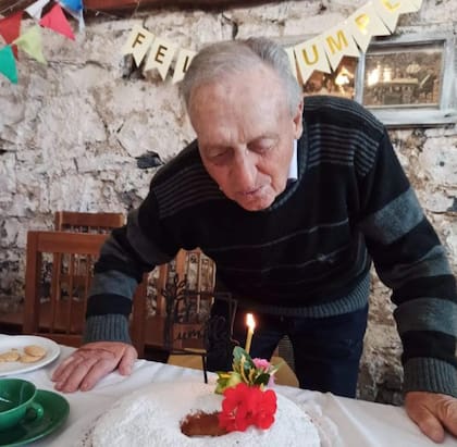 El 18 de abril pasado, el "Cholo" cumplió 87 años y festejó en familia