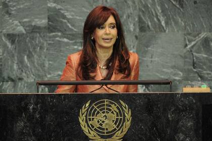 Hablando ante los miembros de la ONU, Fernández exigió a Irán que entregue a los sospechosos de haber organizado el ataque contra la AMIA