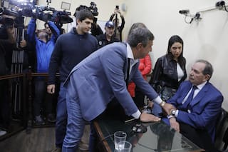 Los hijos de Alperovich ofrecen garantías para que su padre cumpla la pena en Puerto Madero