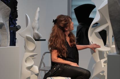 El 19 de marzo de 2026, María Boneo inaugura junto a otros artistas la muestra "Seis universos, un encuentro", en el espacio de arte Casa Matriz, Florida