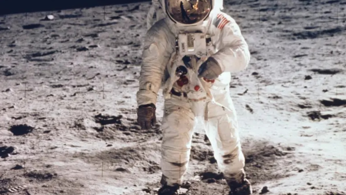 Cincuenta años después: los obstáculos que impiden a los astronautas de Artemis II caminar sobre la Luna