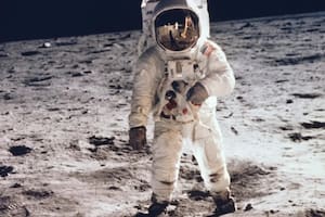Los obstáculos que impiden a los astronautas de Artemis II caminar sobre la Luna