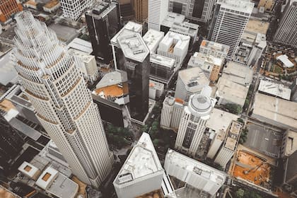 El 20% de los norteamericanos se mudaron a un nuevo estado en 2023, y Carolina del Norte fue uno de los cinco que recibieron un mayor número de nuevos habitantes (Unsplash)