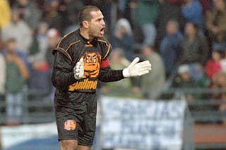 Chilavert: el gol imposible que le hizo a River y que casi no se ve en TV