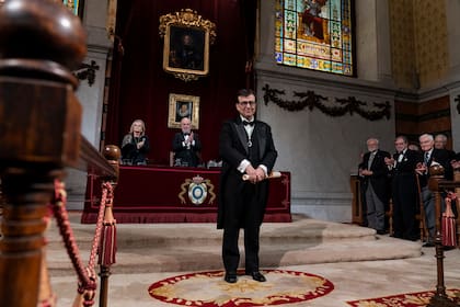 El 24 de noviembre de 2024, Javier Cercas ingresó como académico de la Real Academia Española