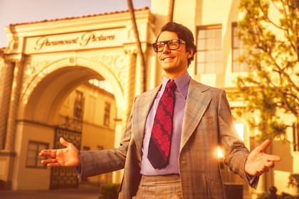 El 28 de abril llegará a Paramount+ la miniserie The Offer, basada en los entretelones de El padrino desde la mirada del productor Albert S. Ruddy (Miles Teller). Dan Fogler interpretará a Francis Ford Coppola y Matthew Goode, a Robert Evans (foto).