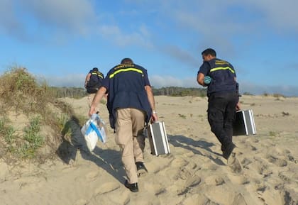 El 28 de diciembre de 2014, Lola Chomnalez, que tenía apenas 15 años, fue a pasear por la playa de Valizas, Uruguay. Fue la última vez que la vieron con vida. (Gentileza El País)