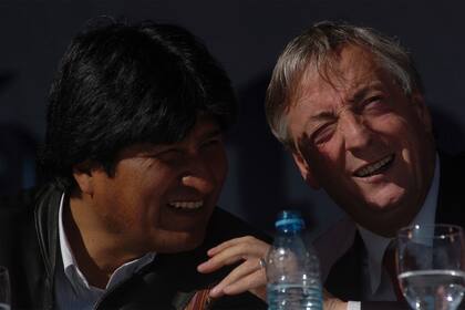 El 29 de junio de 2006, Néstor Kirchner participó de un acto con la comunidad boliviana en Hurlingham junto al presidente Evo Morales