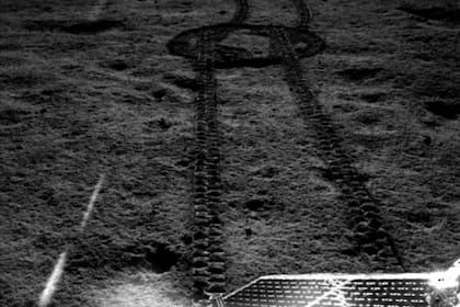 El 3 de enero de 2019, el astromóvil robótico Yutu-2 protagonizó el primer alunizaje en el lado oculto de la Luna