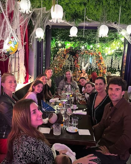 El 31 de octubre Nicole Neumann cumplió años y lo celebró con su familia y amigos en Nueva York (Foto: Instagram @nikitaneumannoficial)