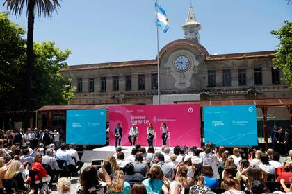 El 5 de enero pasado, Alberto Fernández estuvo en Mar del Plata por última vez y aquella vez estuvo acompañado por la dirigencia local, provincial y nacional; hoy no sucedió lo mismo