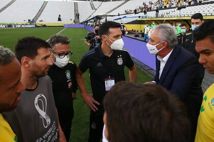 El 5 de septiembre, el partido que nunca fue y la FIFA todavía no tomó una decisión: pese a que Tite dirige a Brasil desde 2016, mañana será su primer encuentro en la Argentina con la "Canarinha"