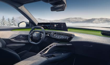 El 5008 cuenta con más espacio en su interior