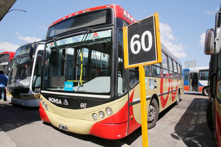 Es oficial: la histórica línea 60 de colectivos reduce sus ramales de ...