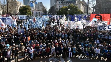 El 7 de agosto pasado, distintas organizaciones sociales caminaron desde Liniers a la Plaza de Mayo por San Cayetano