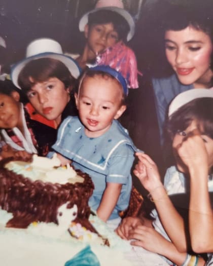 El 7 de mayo de 2020, J Balvin celebró su cumpleaños número 35 con un recuerdo de su infancia