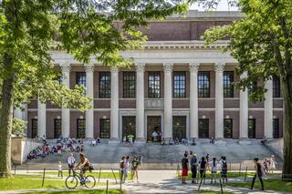 Adiós al MBA: las escuelas de negocios de EE.UU. pierden alumnos extranjeros