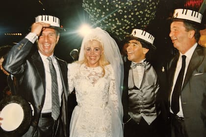 El 8 de noviembre de 1989, durante el casamiento de Diego y Claudia, "la fiesta del siglo" en el Luna Park
