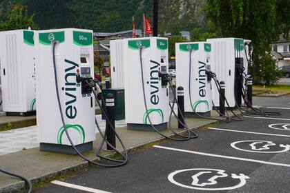 El 88,9% de los autos nuevos vendidos en Noruega durante el año pasado fueron vehículos eléctricos