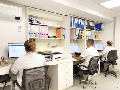 El 90% de la inversión en ensayos clínicos se está dando en centros de salud privados, como la Fundación Estudios Clínicos