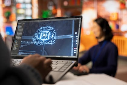 El 95% de los datos de entrenamiento de los modelos frontera fueron entrenados en inglés
