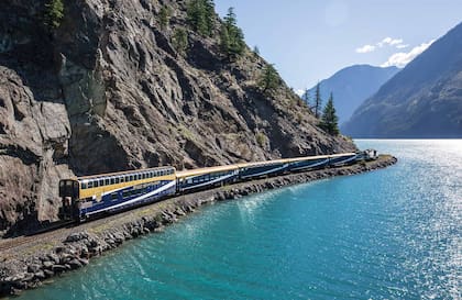 Los trenes Rocky Mountaineer son un emblema de Canadá.